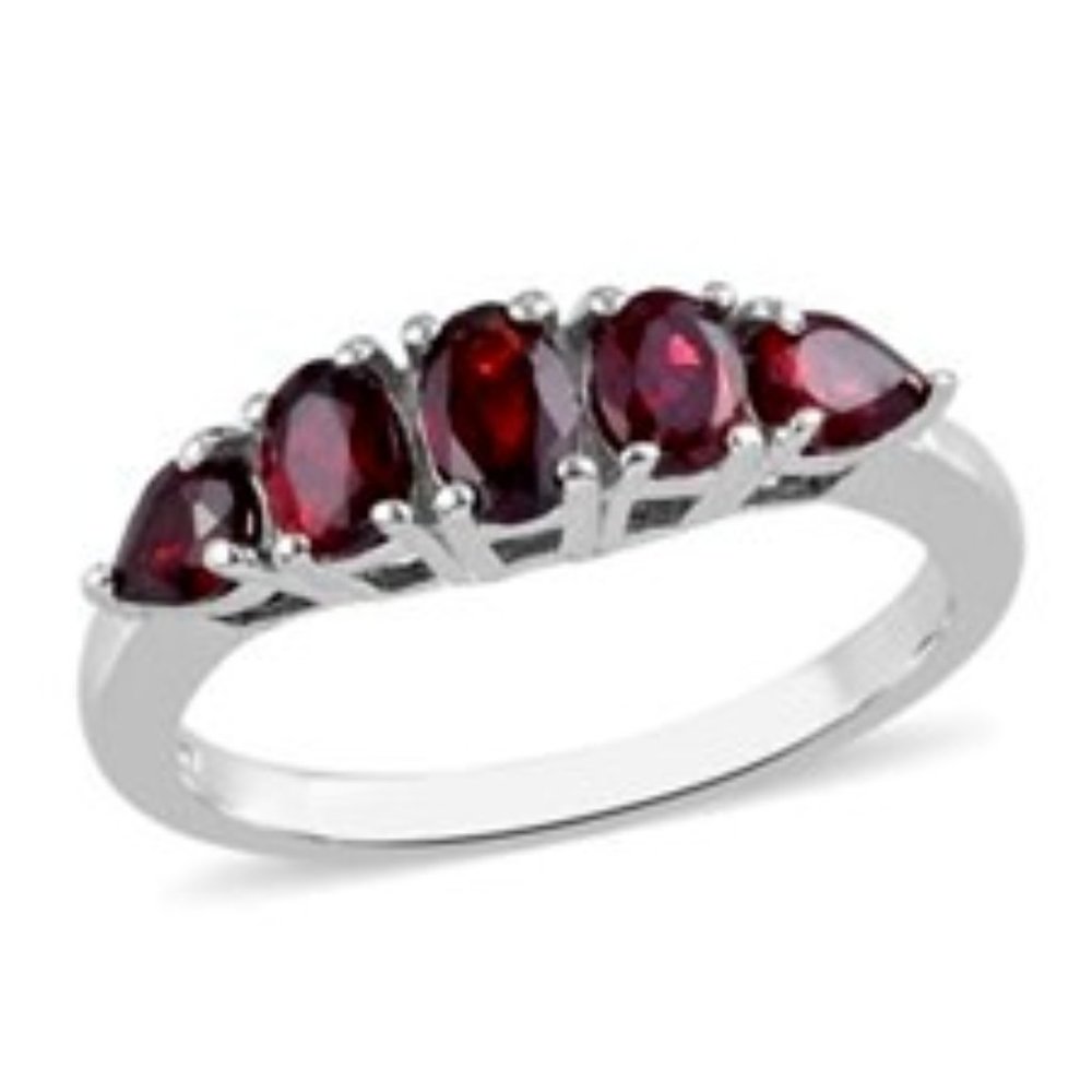 Woman's ring size 8